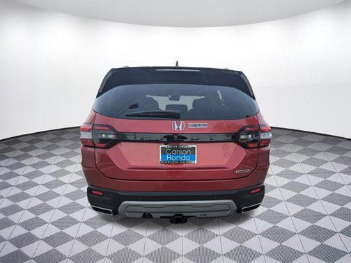 2025 Honda Pilot Touring 8-Passenger