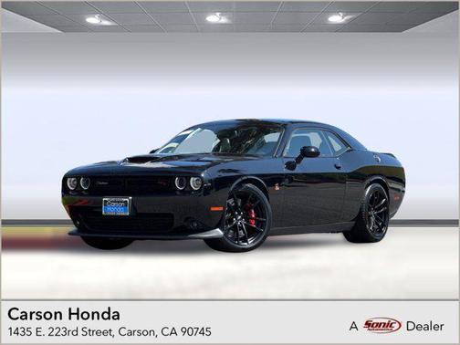 Pitch Black Clearcoat 2023 Dodge Challenger R/T Scat Pack