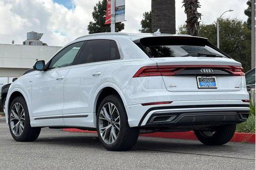 2023 Audi Q8 55 Premium Plus