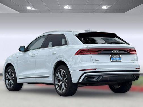 2023 Audi Q8 55 Premium Plus
