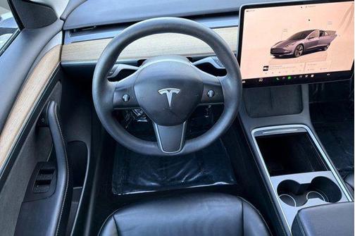 2023 Tesla Model 3 Standard Range