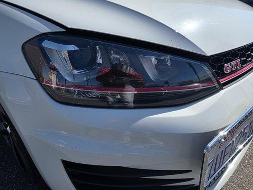2016 Volkswagen Golf GTI 2.0T Autobahn w/Performance Package 4-Door
