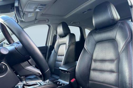 2024 Mazda CX-5 Carbon Edition