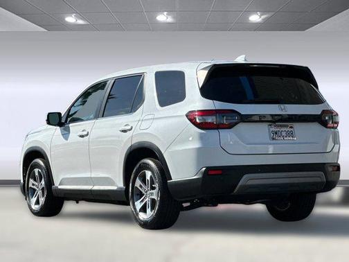 2024 Honda Pilot EX-L 7 Passenger