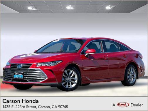 2022 Toyota Avalon Hybrid XLE