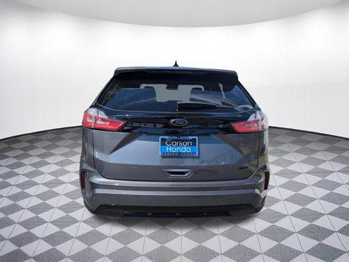 2023 Ford Edge SE