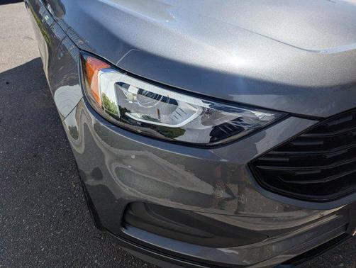 2023 Ford Edge SE