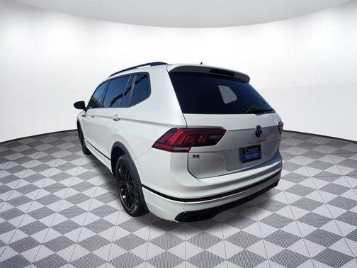 2022 Volkswagen Tiguan 2.0T SE R-Line Black 4MOTION