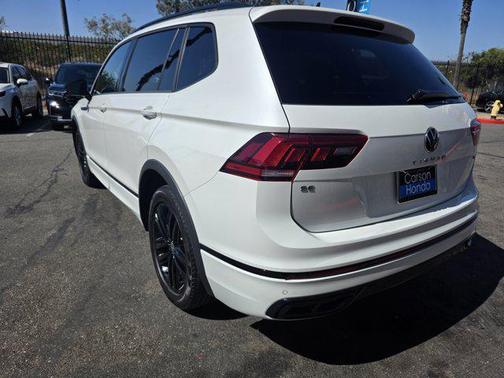2022 Volkswagen Tiguan 2.0T SE R-Line Black 4MOTION