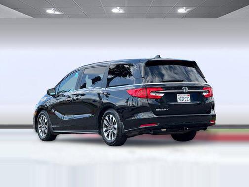 Crystal Black Pearl 2022 Honda Odyssey EX-L