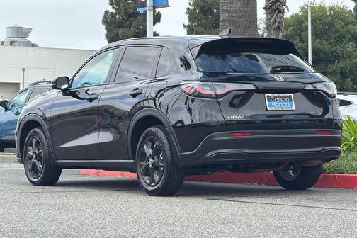 Crystal Black Pearl 2023 Honda HR-V LX