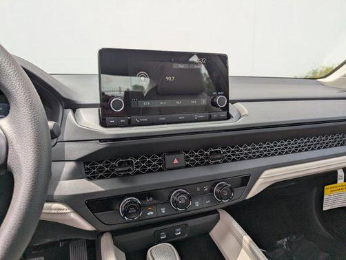 2025 Honda Accord LX 1.5T