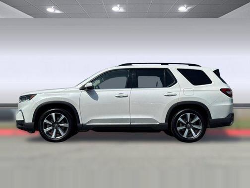 Platinum White Pearl 2025 Honda Pilot Touring 8-Passenger