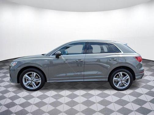 2022 Audi Q3 45 S line Premium Plus
