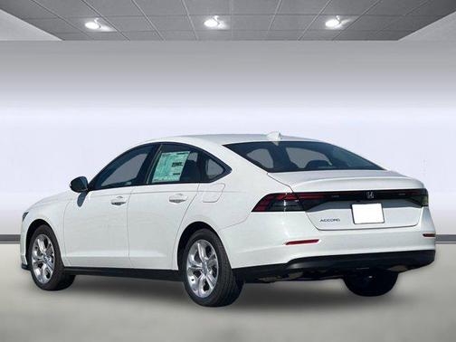 2025 Honda Accord LX 1.5T