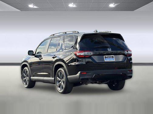 Crystal Black Pearl 2026 Honda Pilot Sport