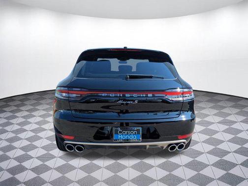2020 Porsche Macan Base