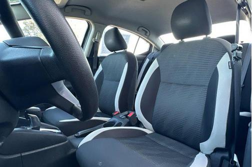 2021 Nissan Versa 1.6 SV