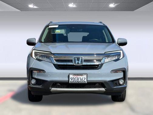 2022 Honda Pilot Touring 8-Passenger