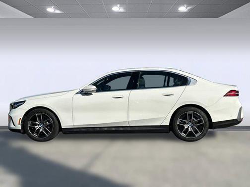 2024 BMW i5 eDrive40