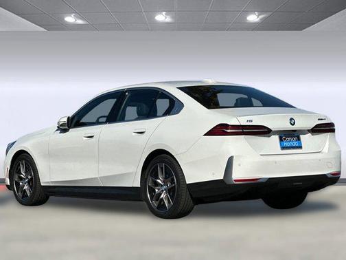 2024 BMW i5 eDrive40