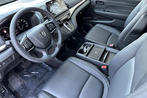 Platinum White Pearl 2026 Honda Odyssey EX-L