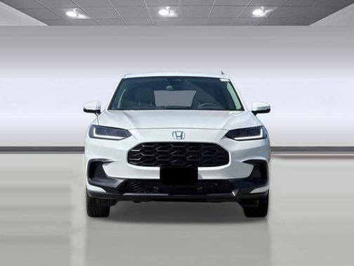 Platinum White Pearl 2027 Honda HR-V LX