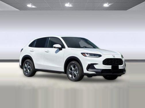 Platinum White Pearl 2027 Honda HR-V LX