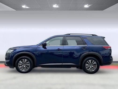 2024 Nissan Pathfinder SV FWD