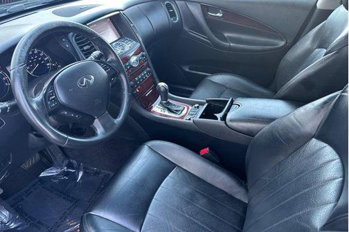 2016 INFINITI QX50 Base