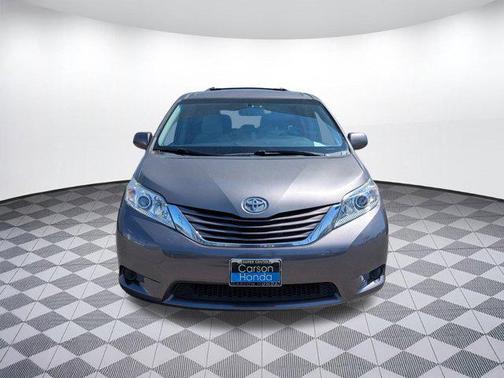 2015 Toyota Sienna LE