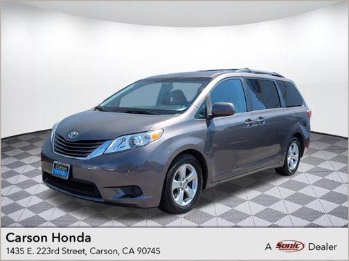 2015 Toyota Sienna LE