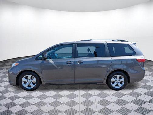 2015 Toyota Sienna LE