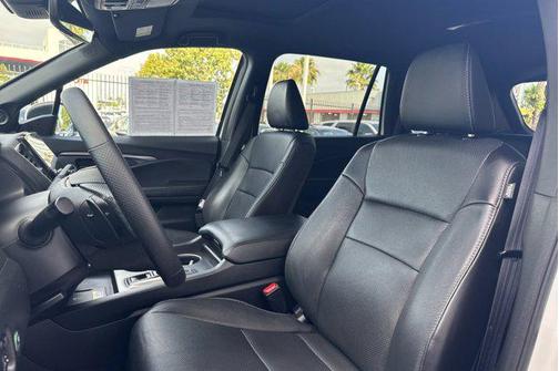 Platinum White Pearl 2024 Honda Passport AWD EX-L