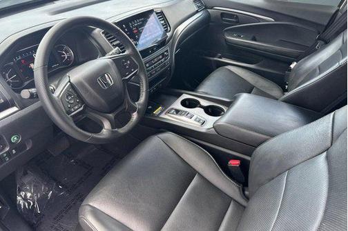 Platinum White Pearl 2024 Honda Passport AWD EX-L