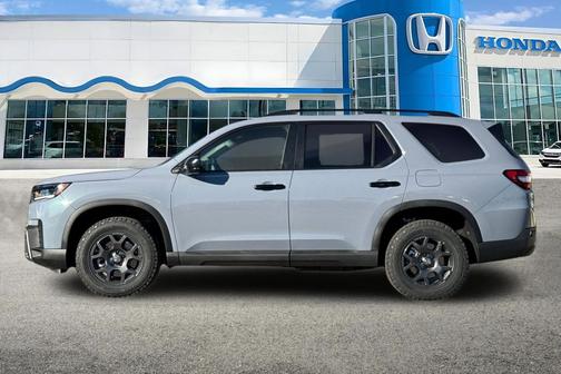 Sonic Gray Pearl 2026 Honda Pilot TrailSport
