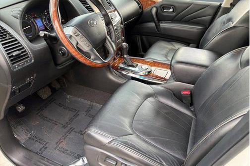 2017 INFINITI QX80 Base