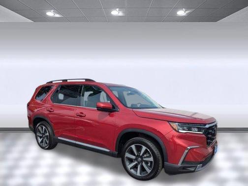 2025 Honda Pilot Touring 8-Passenger
