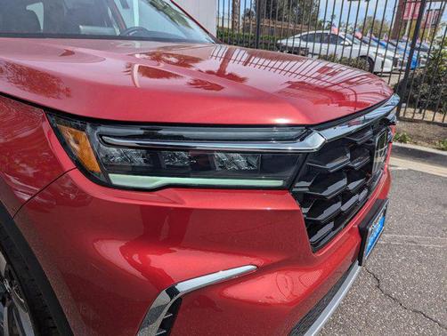 2025 Honda Pilot Touring 8-Passenger