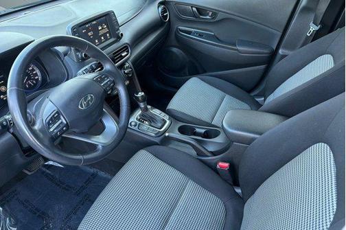 2021 Hyundai KONA SEL