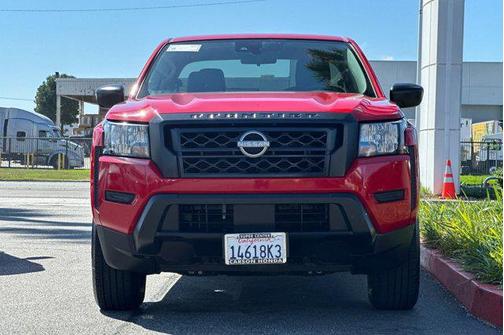 2022 Nissan Frontier S
