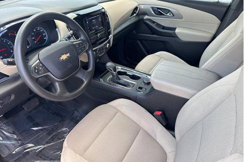 Summit White 2023 Chevrolet Traverse LS