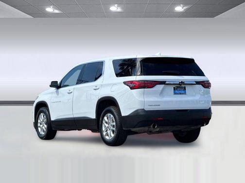 Summit White 2023 Chevrolet Traverse LS