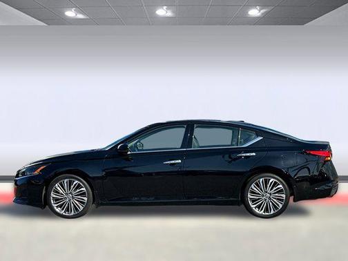 2024 Nissan Altima 2.5 SL