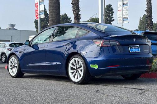 Deep Blue Metallic 2022 Tesla Model 3 Long Range