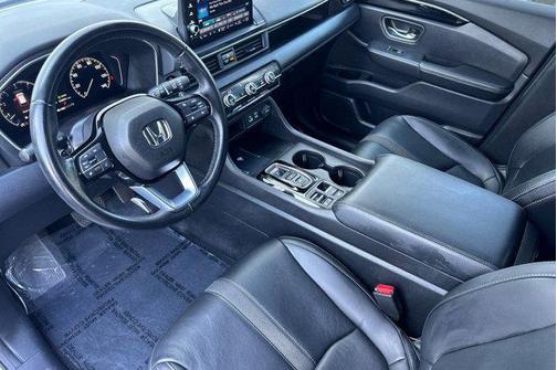 2023 Honda Pilot 2WD EX-L 8 Passenger