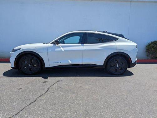 2021 Ford Mustang Mach-E California Route 1