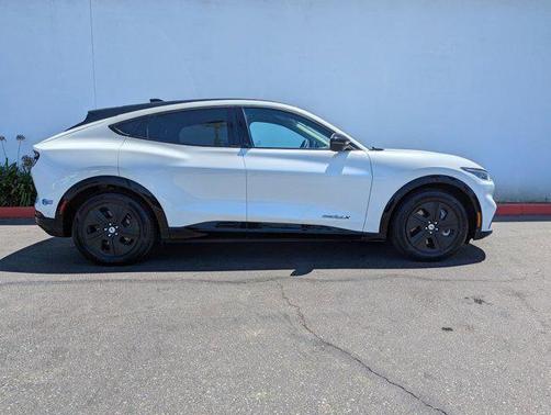 2021 Ford Mustang Mach-E California Route 1