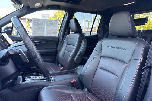 Sonic Gray Pearl 2023 Honda Ridgeline Black