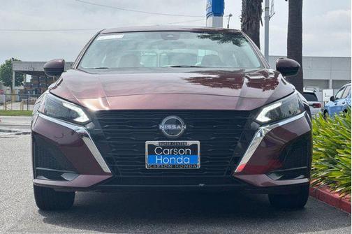 Garnet Pearl Metallic 2023 Nissan Altima 2.5 SV
